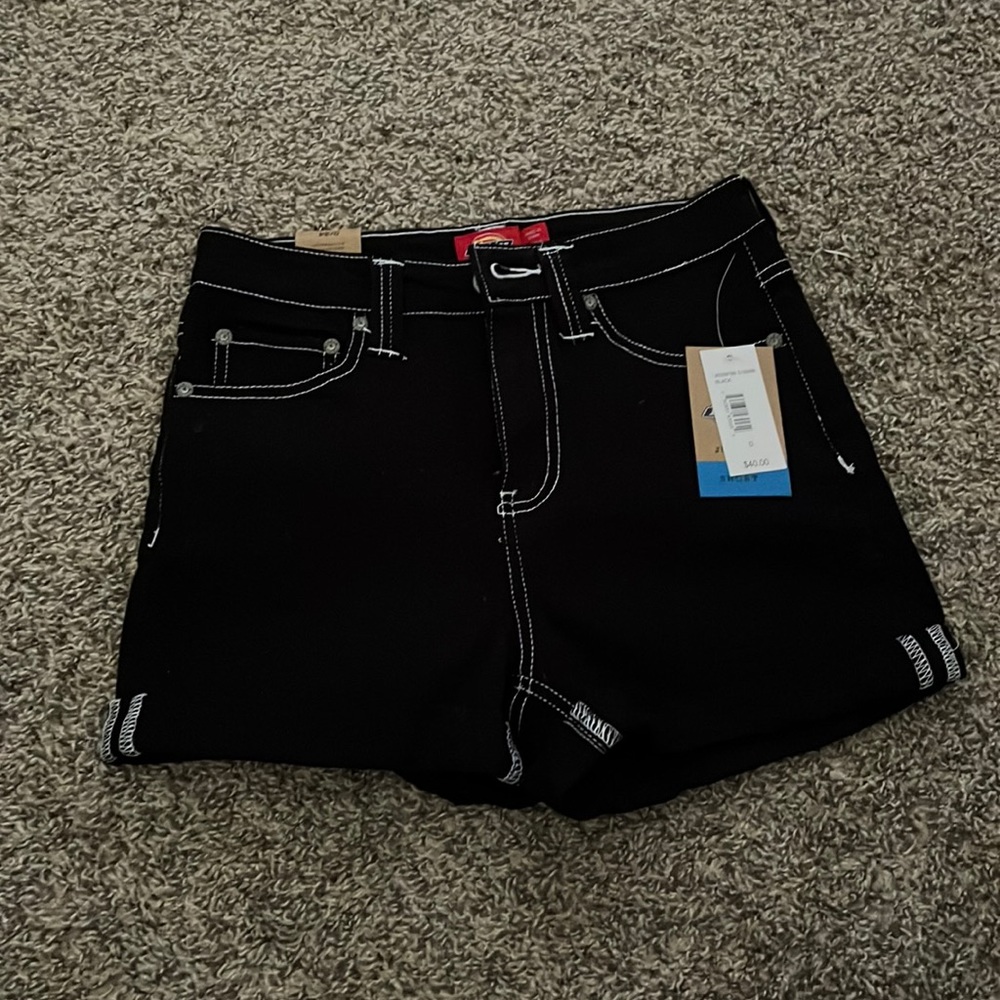 dickies shorts size 24